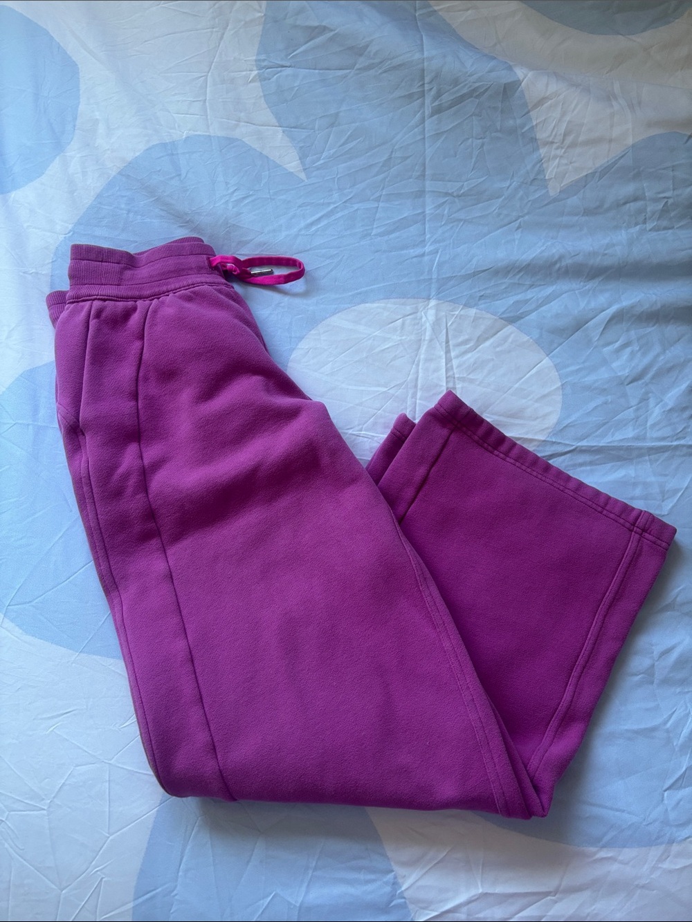 lululemon athletica Straight-Leg Pants in Vibrant Magenta